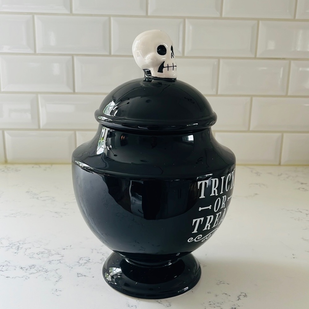 Target by Hyde & EEK Trick or Treat Black Ceramic Cookie Jar - Picture 5 of 14